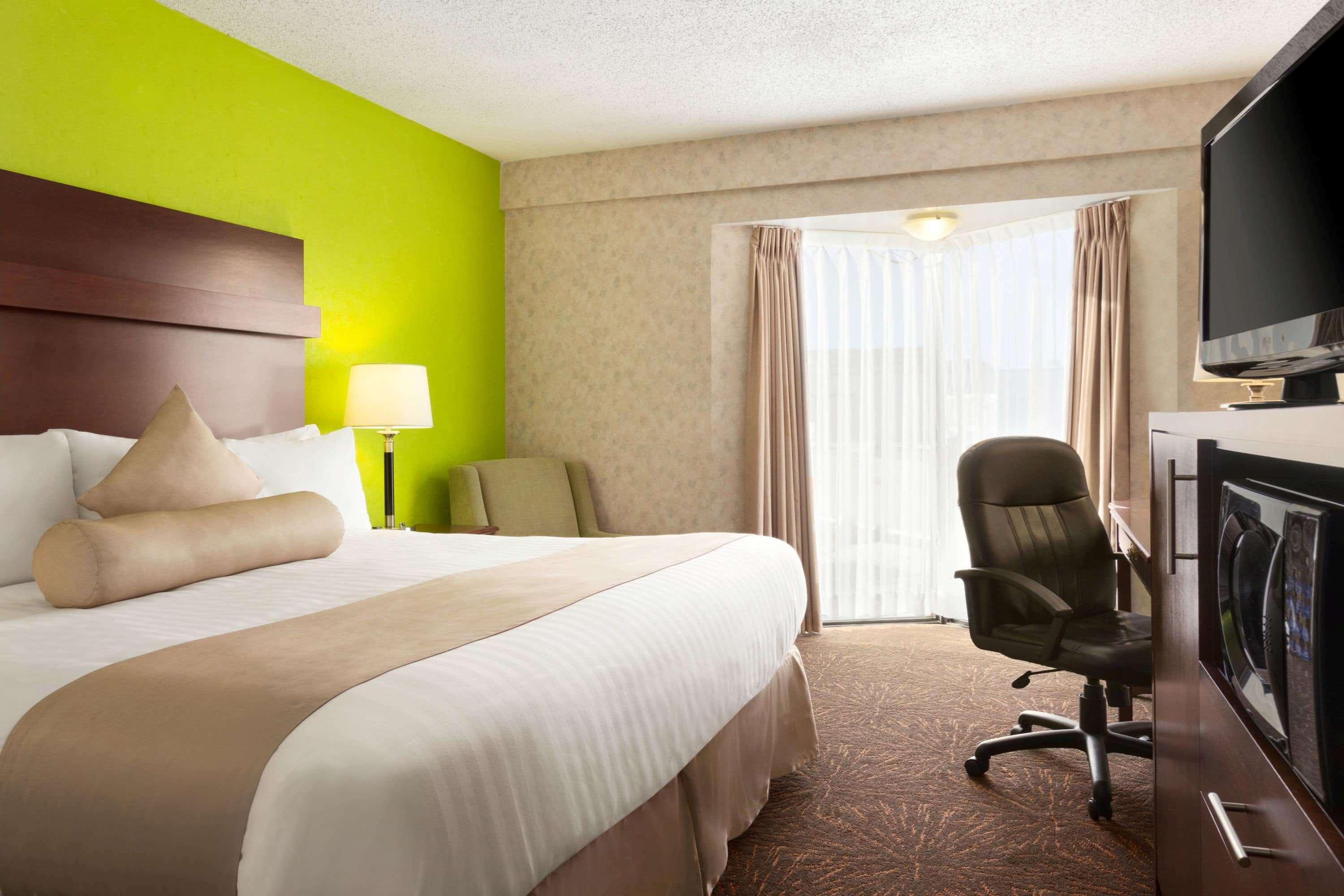 Travelodge By Wyndham Lloydminster Dış mekan fotoğraf