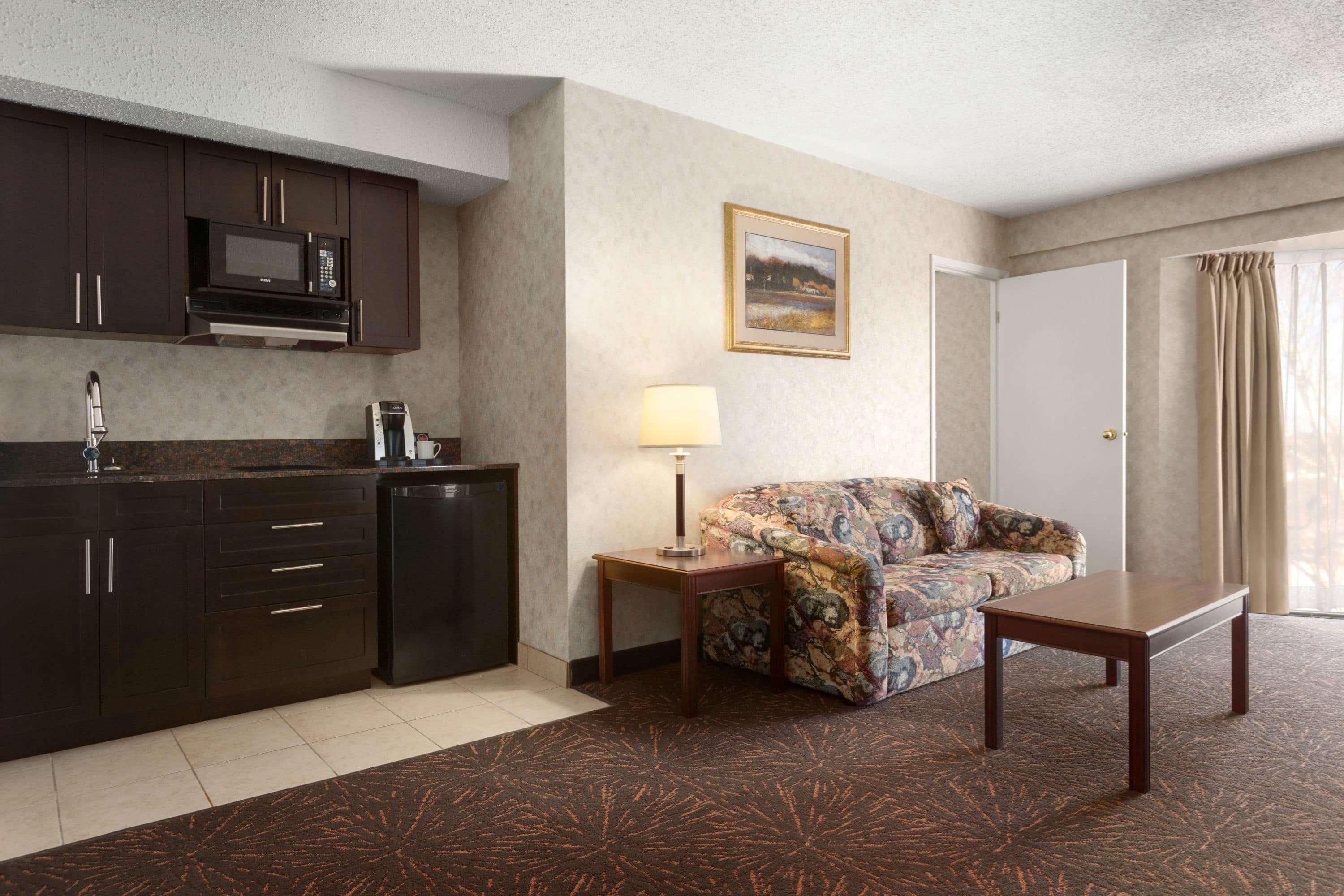 Travelodge By Wyndham Lloydminster Dış mekan fotoğraf