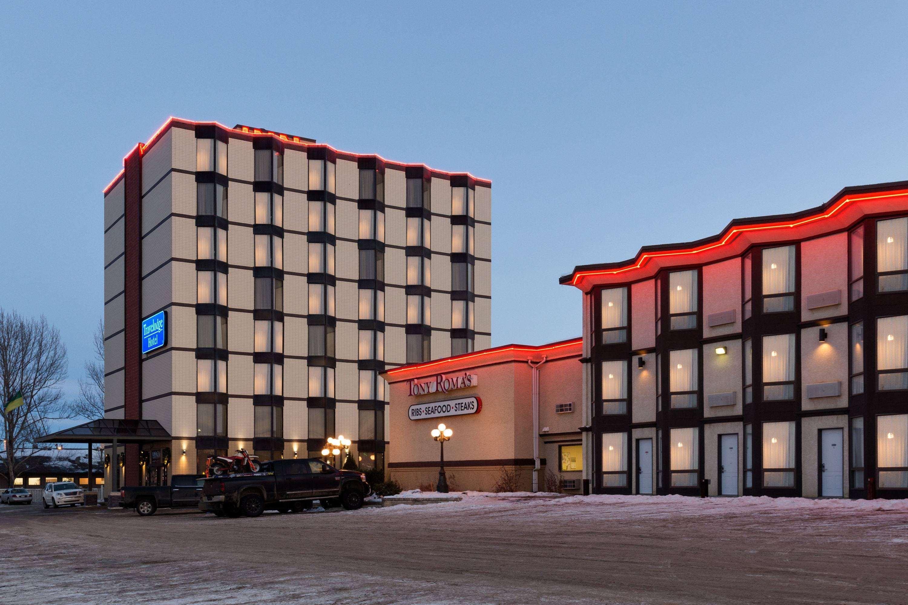 Travelodge By Wyndham Lloydminster Dış mekan fotoğraf