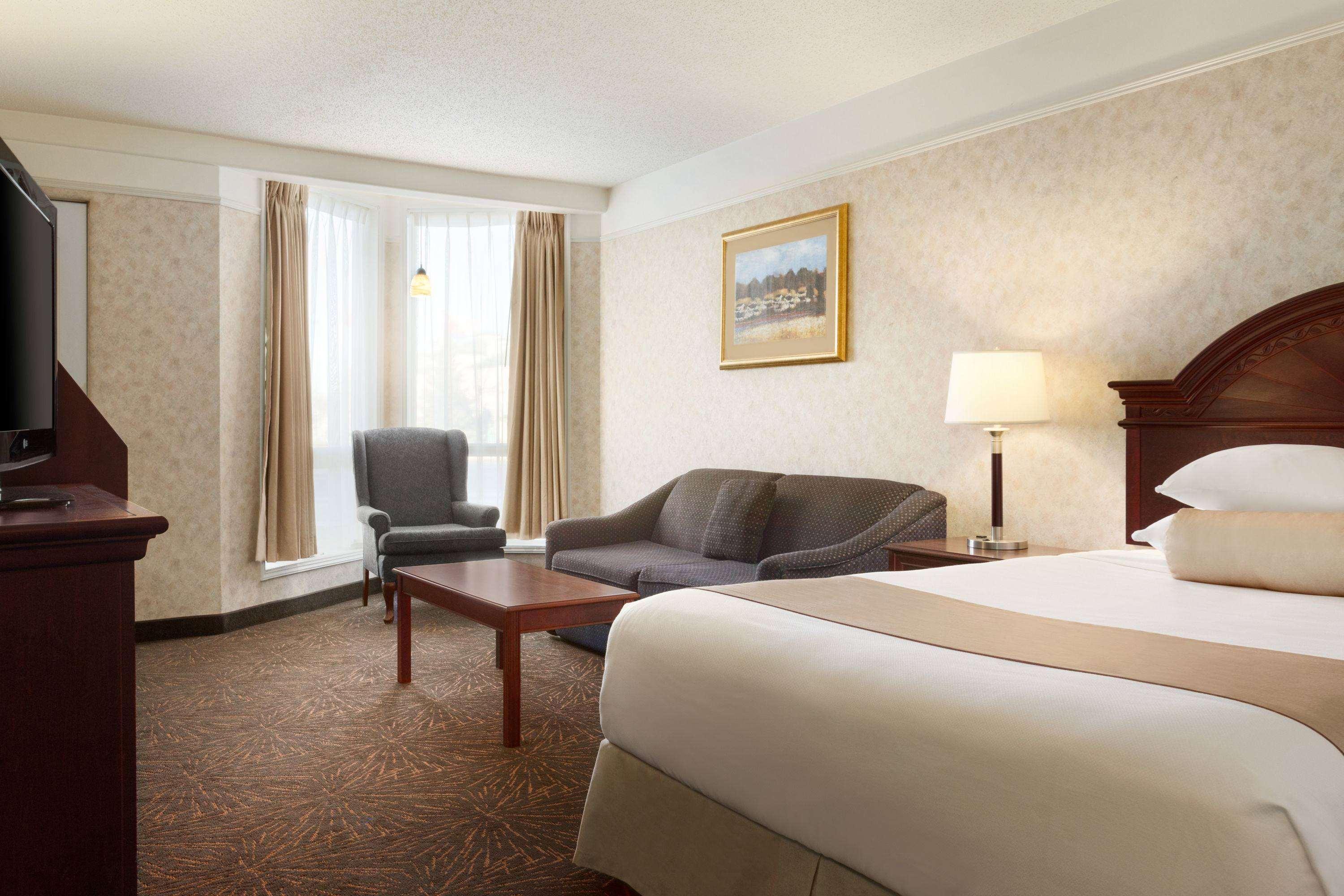 Travelodge By Wyndham Lloydminster Dış mekan fotoğraf